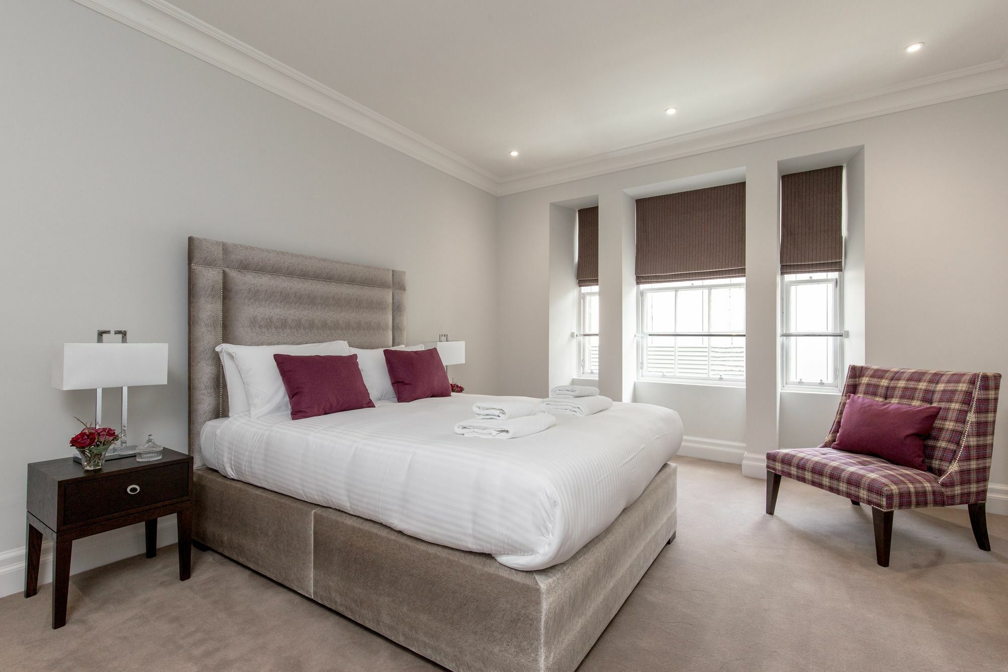 Appartement Destiny Scotland - Chisholm Hunter